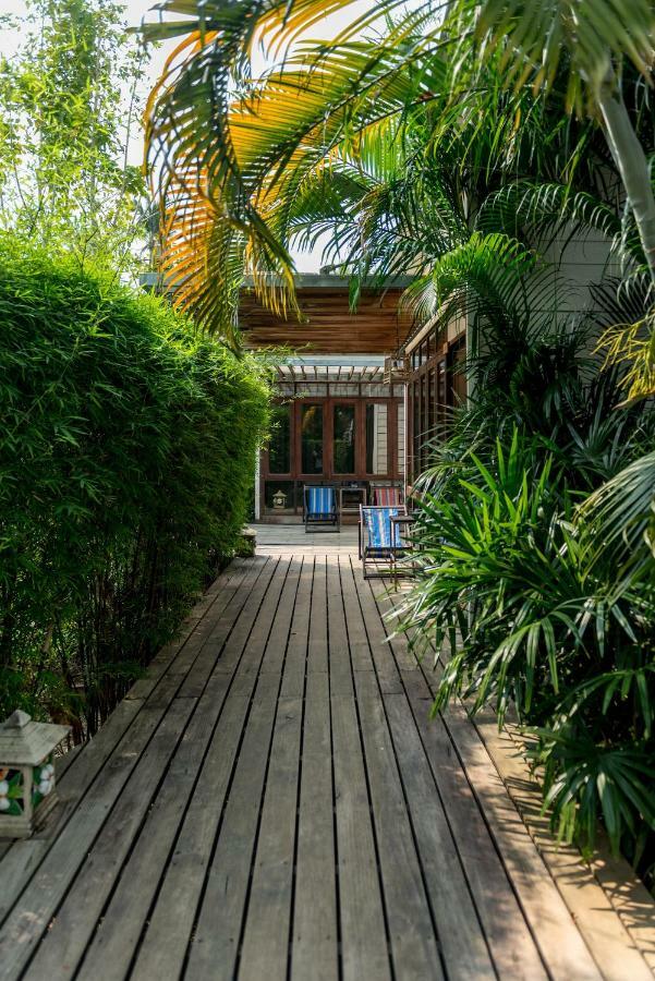 The Stage-Koh Chang Luaran gambar