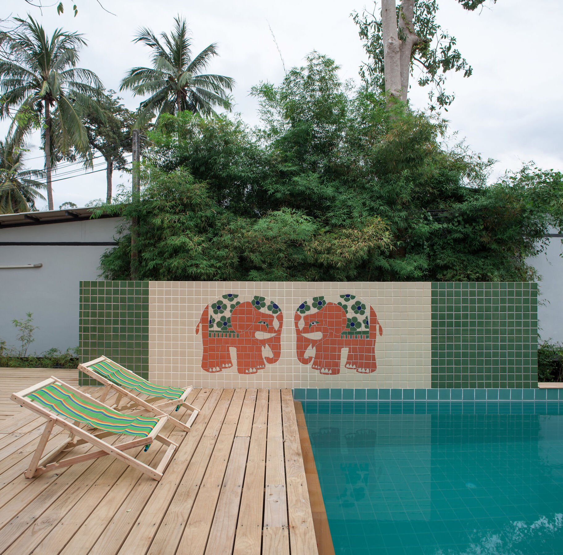 The Stage-Koh Chang Luaran gambar